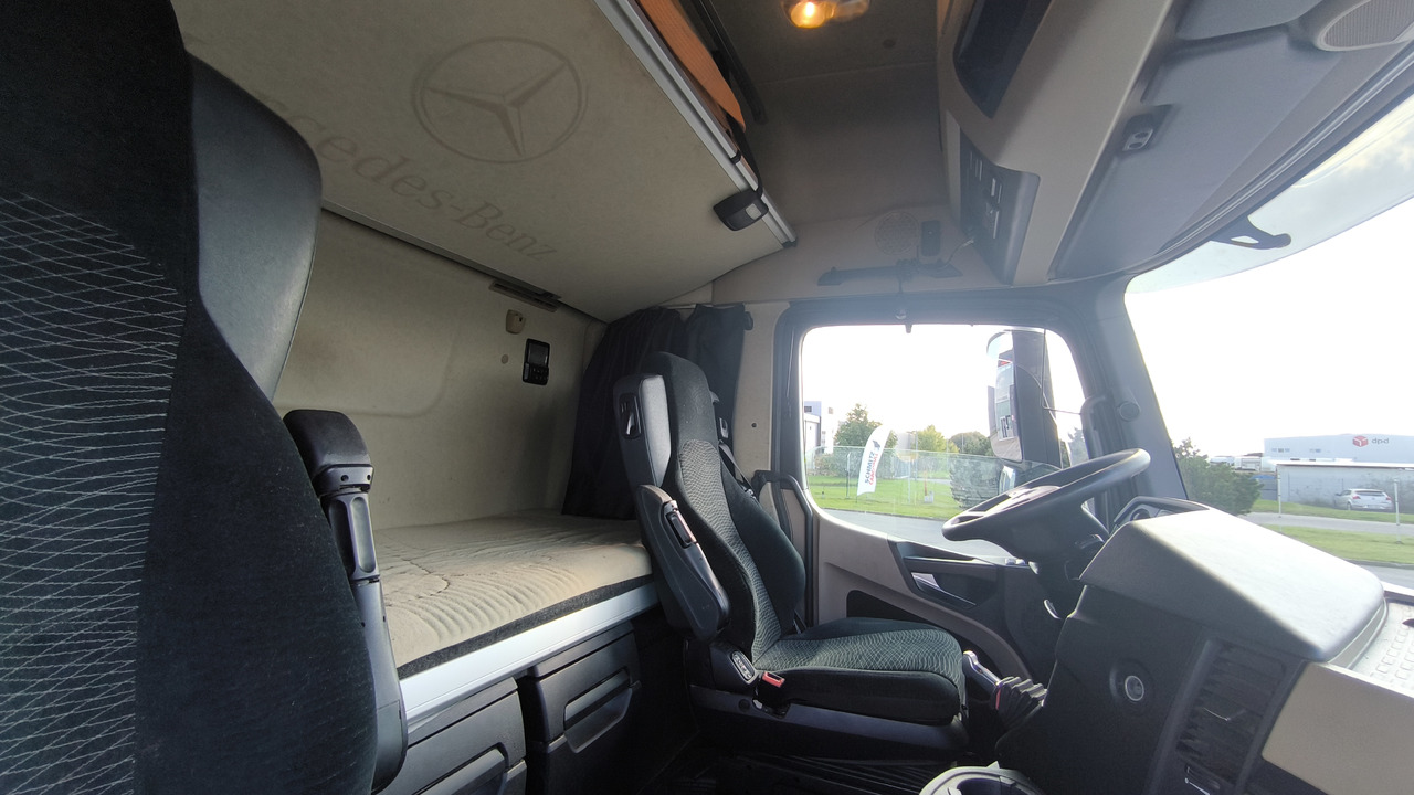 MERCEDES-BENZ Actros 1845 leasing MERCEDES-BENZ Actros 1845: picture 8