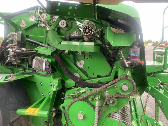 JOHN DEERE C441R - Round baler, Bale wrapper: picture 3 JOHN DEERE C441R - Round baler, Bale wrapper: picture 3