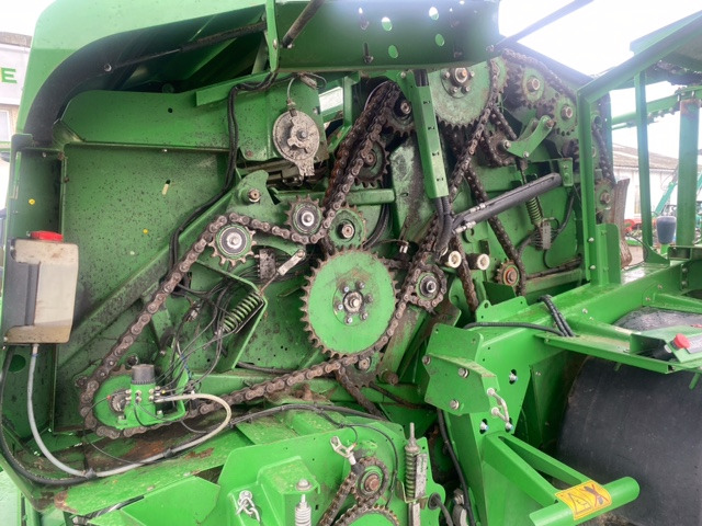 JOHN DEERE C441R - Round baler, Bale wrapper: picture 2 JOHN DEERE C441R - Round baler, Bale wrapper: picture 2