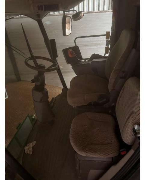 JOHN DEERE T660 leasing JOHN DEERE T660: picture 11 JOHN DEERE T660 leasing JOHN DEERE T660: picture 11