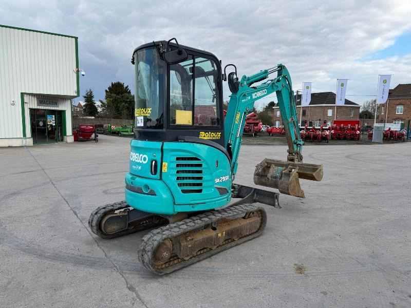 KOBELCO SK 25 SR-6E - Mini excavator: picture 4 KOBELCO SK 25 SR-6E - Mini excavator: picture 4