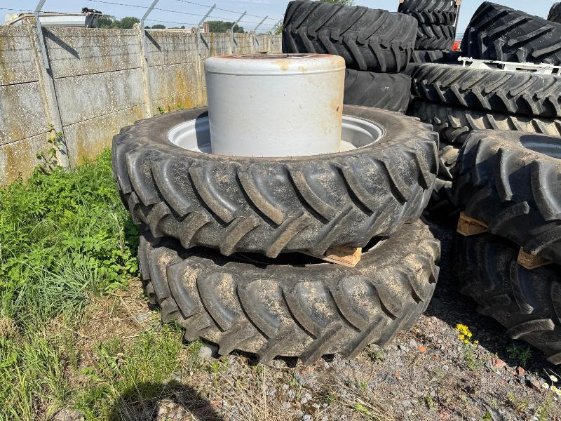 MITAS 380/90R46 - Wheel and tire package: picture 2 MITAS 380/90R46 - Wheel and tire package: picture 2