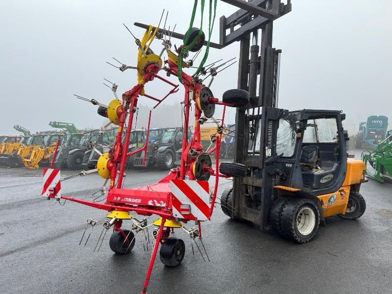 POTTINGER HIT 881 - Tedder/ Rake: picture 4 POTTINGER HIT 881 - Tedder/ Rake: picture 4