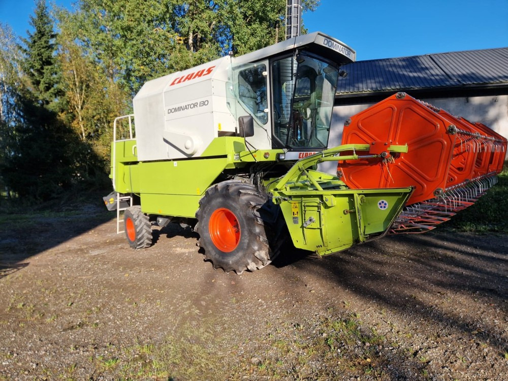 CLAAS Dominator 130 - Combine harvester: picture 2 CLAAS Dominator 130 - Combine harvester: picture 2