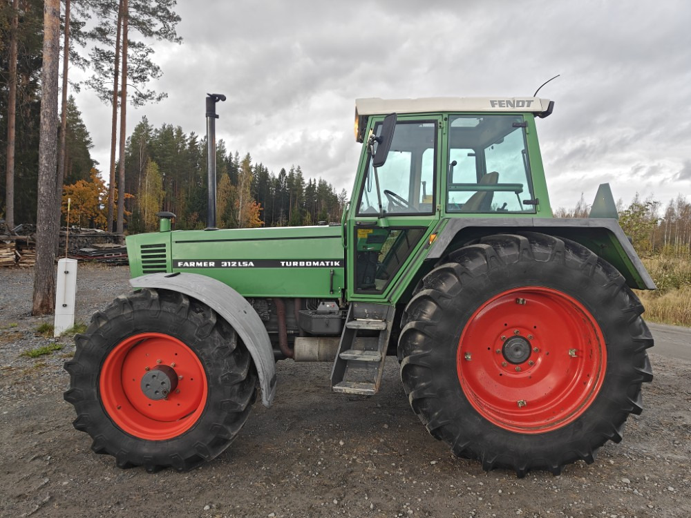 FENDT Farmer 312LSA Turbomatik - Farm tractor: picture 2 FENDT Farmer 312LSA Turbomatik - Farm tractor: picture 2