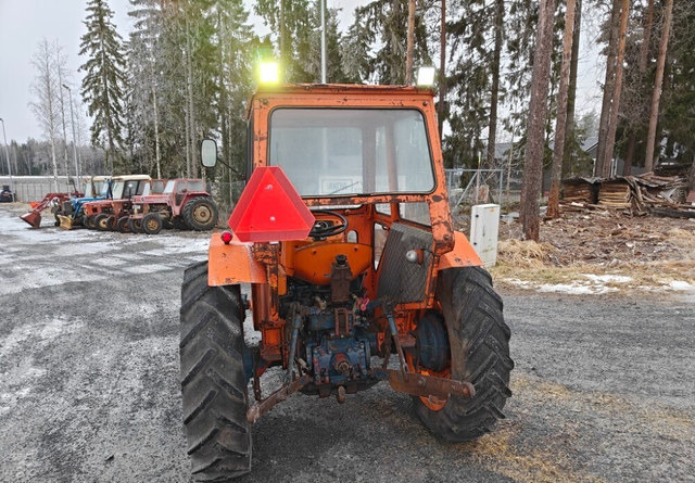 Fiat 500 hytillinen pikkutraktori - Farm tractor: picture 5 Fiat 500 hytillinen pikkutraktori - Farm tractor: picture 5