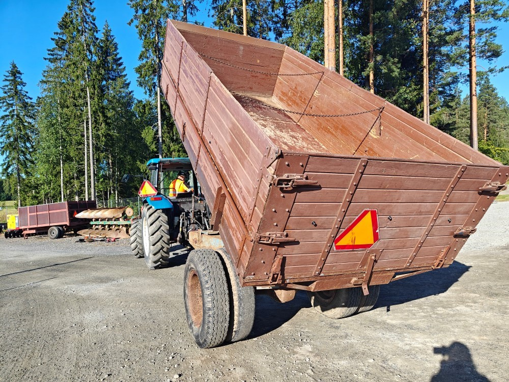 Kippikärry 1-akselinen Puulaidat ja vaneripohja, katso video! - Farm tipping trailer/ Dumper: picture 2 Kippikärry 1-akselinen Puulaidat ja vaneripohja, katso video! - Farm tipping trailer/ Dumper: picture 2