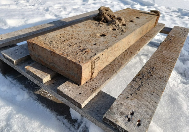 Paino 64kg - Counterweight for Farm tractor: picture 5 Paino 64kg - Counterweight for Farm tractor: picture 5