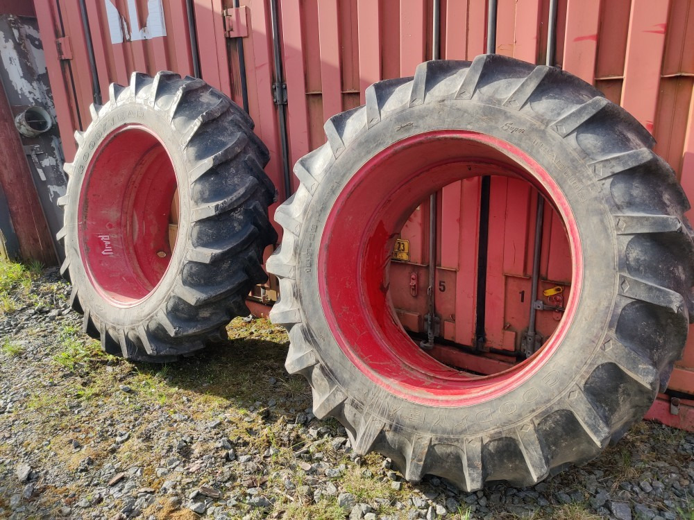 Paripyörät 16.9x38 Raju liukukaulusvanteilla - Tire for Farm tractor: picture 3 Paripyörät 16.9x38 Raju liukukaulusvanteilla - Tire for Farm tractor: picture 3