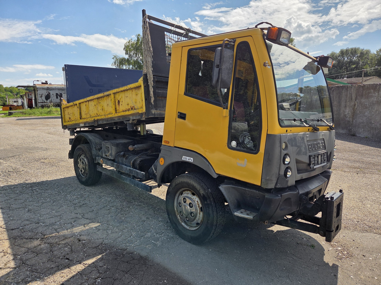 Tipper BUCHER BU 150 4x4 3way tipper: picture 6