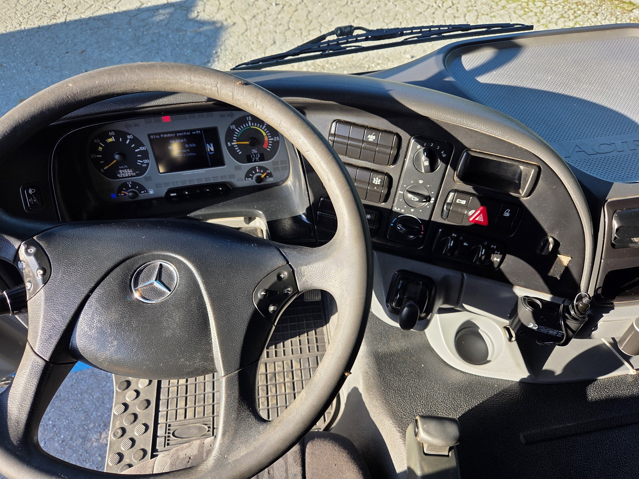 MERCEDES-BENZ ACTROS 3341 6x6 + CRANE PM 30 Radio Control leasing MERCEDES-BENZ ACTROS 3341 6x6 + CRANE PM 30 Radio Control: picture 8