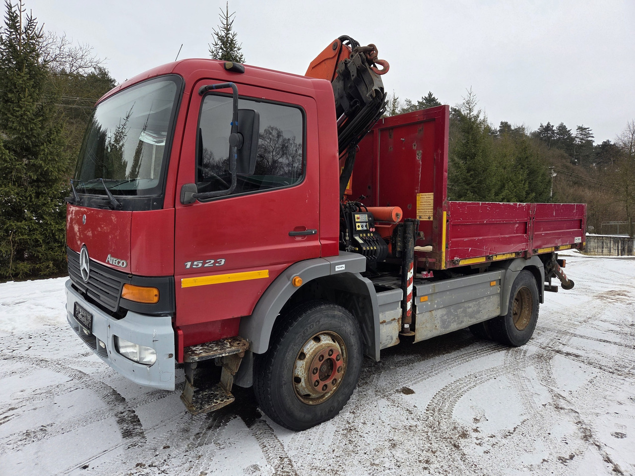 MERCEDES-BENZ ATEGO 1523 4x4 + PALFINGER 15500 RADIO CTRL - Dropside/ Flatbed truck, Crane truck: picture 2 MERCEDES-BENZ ATEGO 1523 4x4 + PALFINGER 15500 RADIO CTRL - Dropside/ Flatbed truck, Crane truck: picture 2