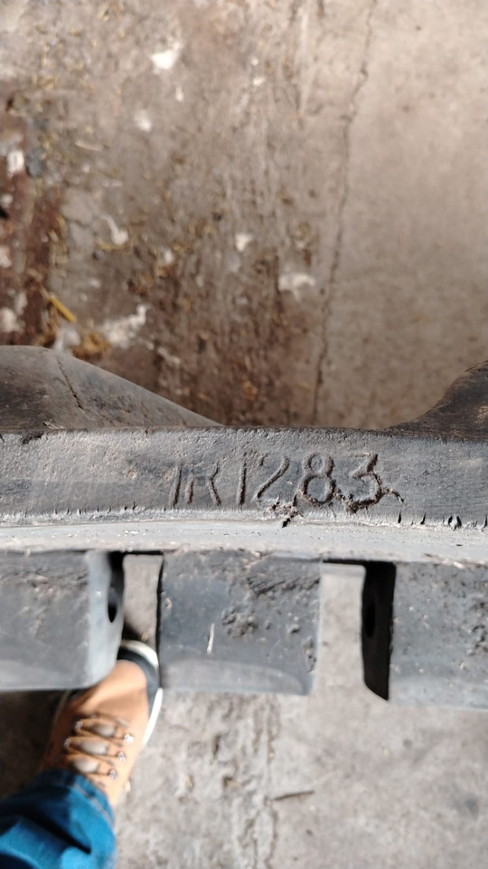 Camso IR1283 or 630-2501 - Track for Tracked tractor: picture 3 Camso IR1283 or 630-2501 - Track for Tracked tractor: picture 3
