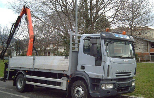 Iveco EUROCARGOeurocargo 160e25 - Dropside/ Flatbed truck, Crane truck: picture 3 Iveco EUROCARGOeurocargo 160e25 - Dropside/ Flatbed truck, Crane truck: picture 3