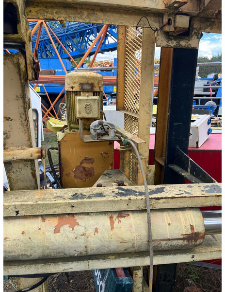 Liebherr 120HC climbing cage - Tower crane: picture 2 Liebherr 120HC climbing cage - Tower crane: picture 2