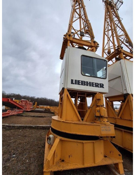 Liebherr 140EC-H6 45m jib, 1998yom perfect - Tower crane: picture 1 Liebherr 140EC-H6 45m jib, 1998yom perfect - Tower crane: picture 1