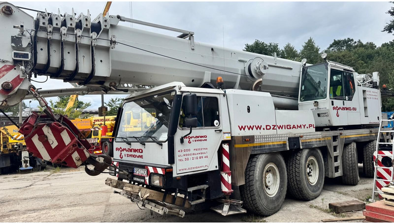 Liebherr LTM 1090/2 52m + 19m - All terrain crane: picture 4 Liebherr LTM 1090/2 52m + 19m - All terrain crane: picture 4