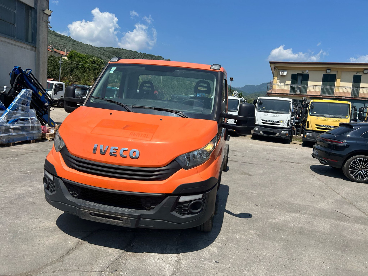 IVECO DAILY 35-140 - Open body delivery van: picture 4 IVECO DAILY 35-140 - Open body delivery van: picture 4