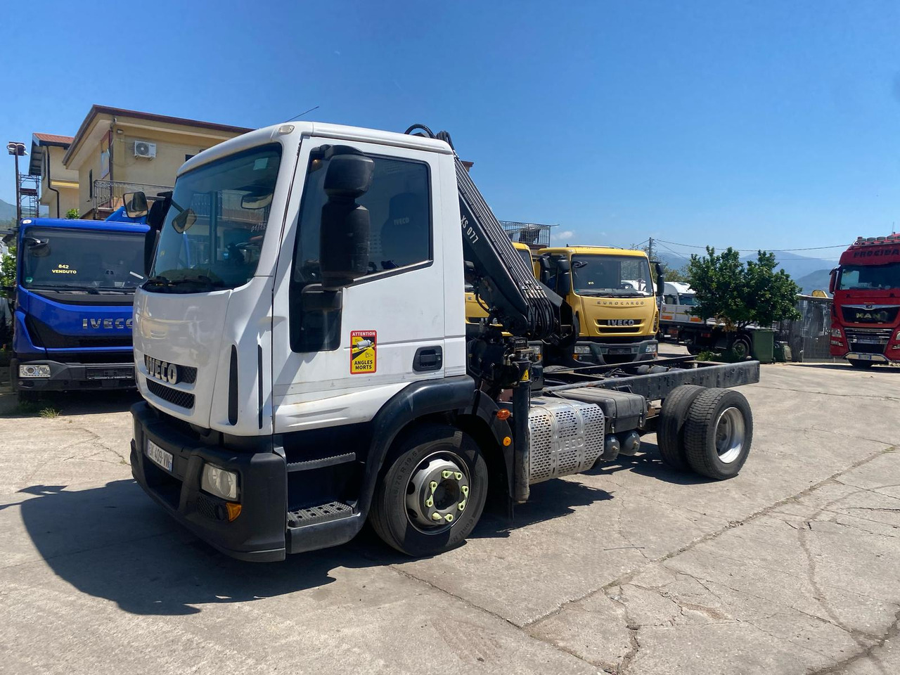 Crane truck IVECO EUROCARGO 120E25: picture 23