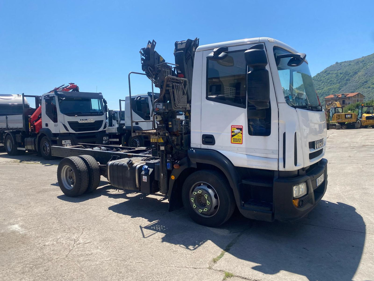 Crane truck IVECO EUROCARGO 120E25: picture 16