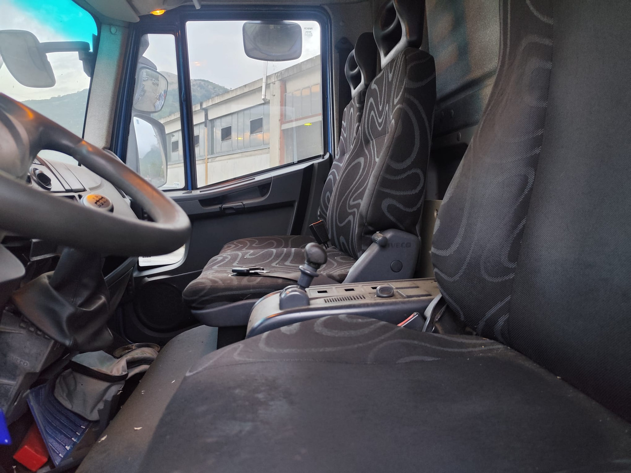 IVECO EUROCARGO 140E25 - Tipper: picture 4 IVECO EUROCARGO 140E25 - Tipper: picture 4