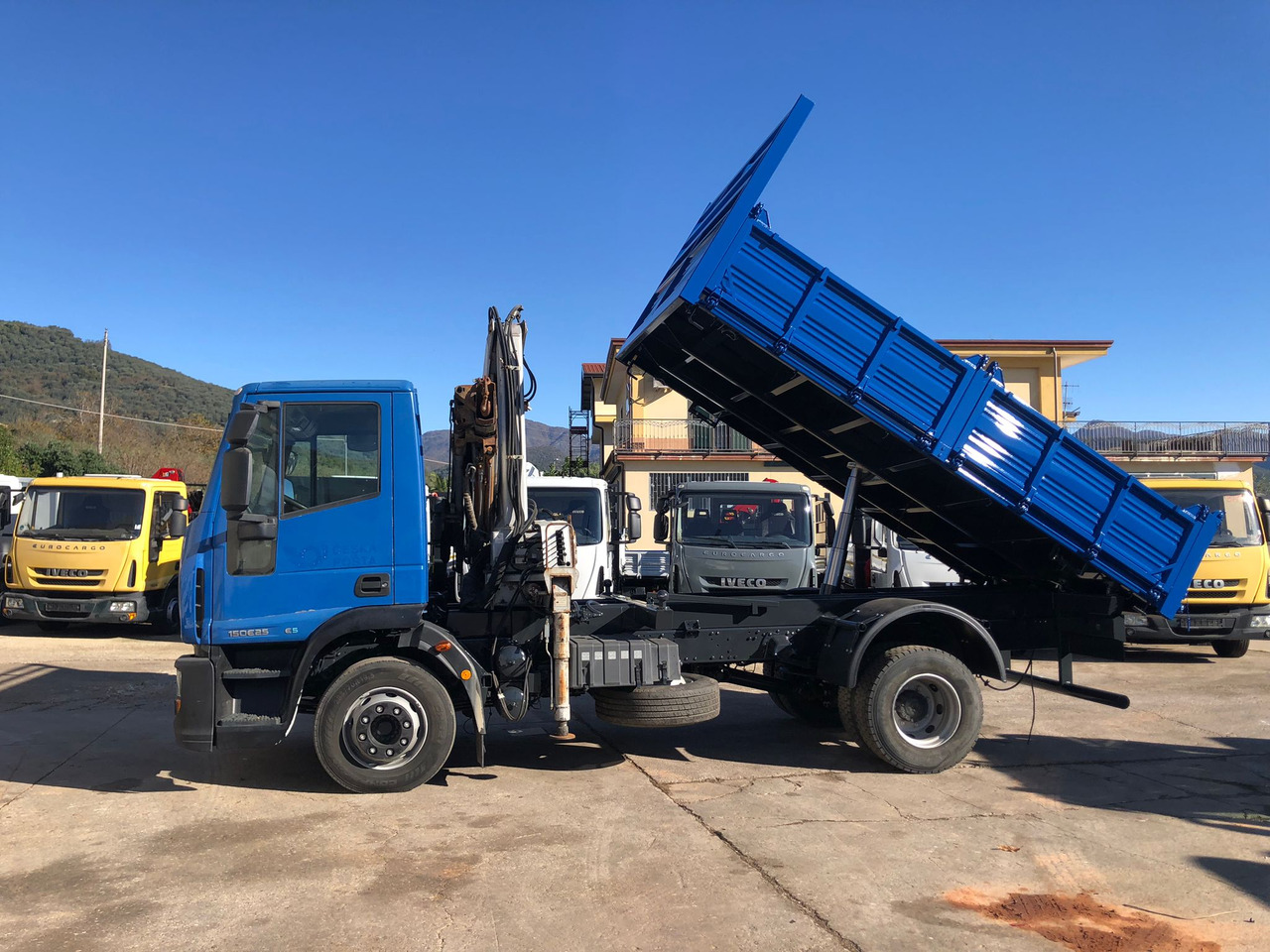 Crane truck, Tipper IVECO EUROCARGO 150E25P: picture 13 Crane truck, Tipper IVECO EUROCARGO 150E25P: picture 13