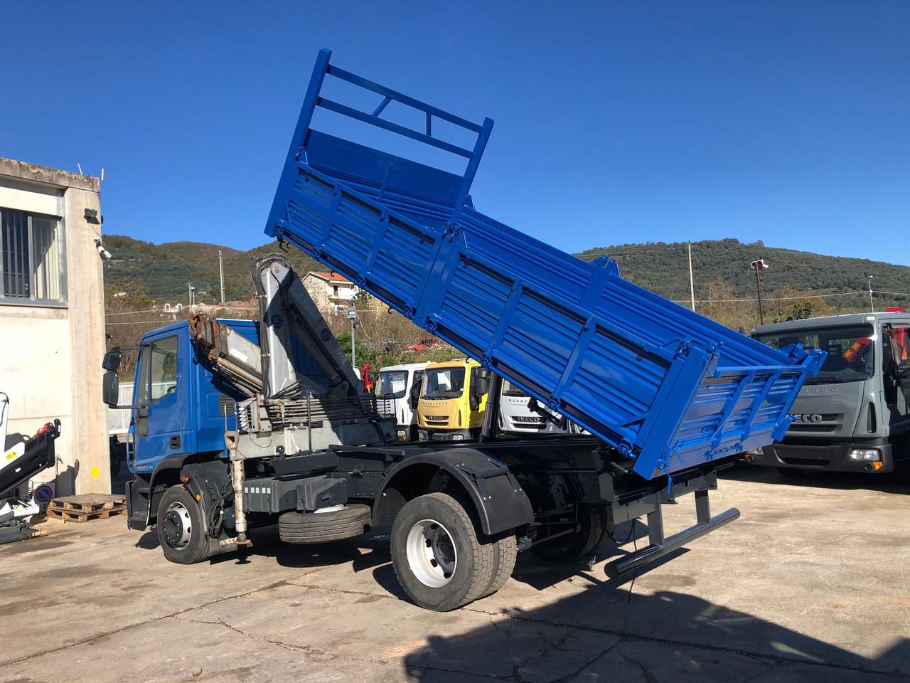 Crane truck, Tipper IVECO EUROCARGO 150E25P: picture 35 Crane truck, Tipper IVECO EUROCARGO 150E25P: picture 35