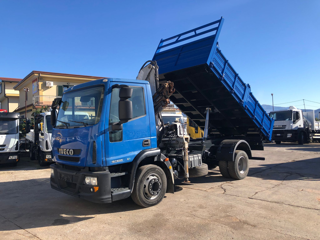 Crane truck, Tipper IVECO EUROCARGO 150E25P: picture 9 Crane truck, Tipper IVECO EUROCARGO 150E25P: picture 9