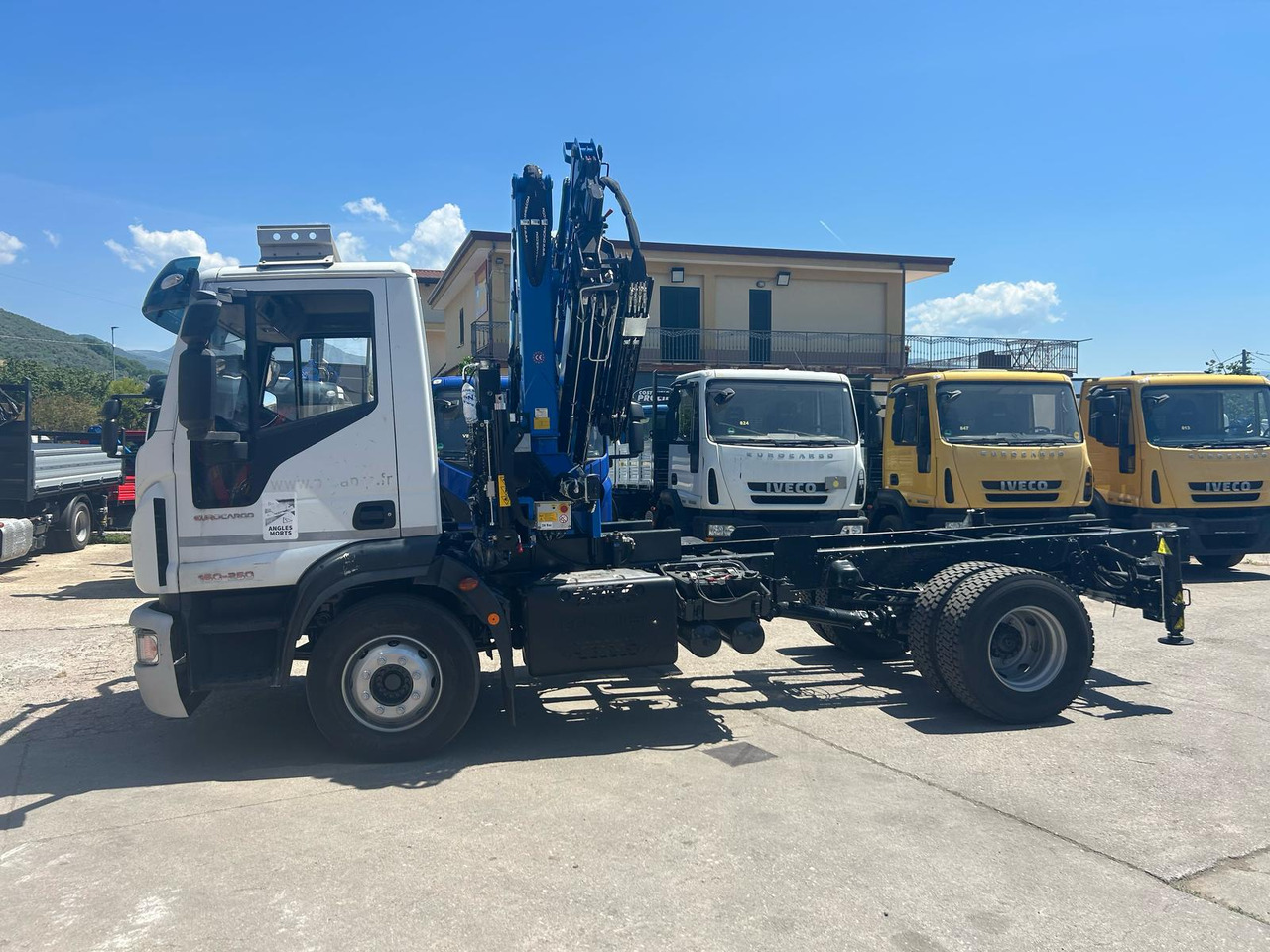 IVECO EUROCARGO 160-250 - Crane truck: picture 4 IVECO EUROCARGO 160-250 - Crane truck: picture 4
