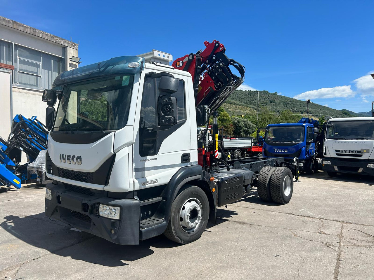 IVECO EUROCARGO 160-250 - Crane truck: picture 1 IVECO EUROCARGO 160-250 - Crane truck: picture 1