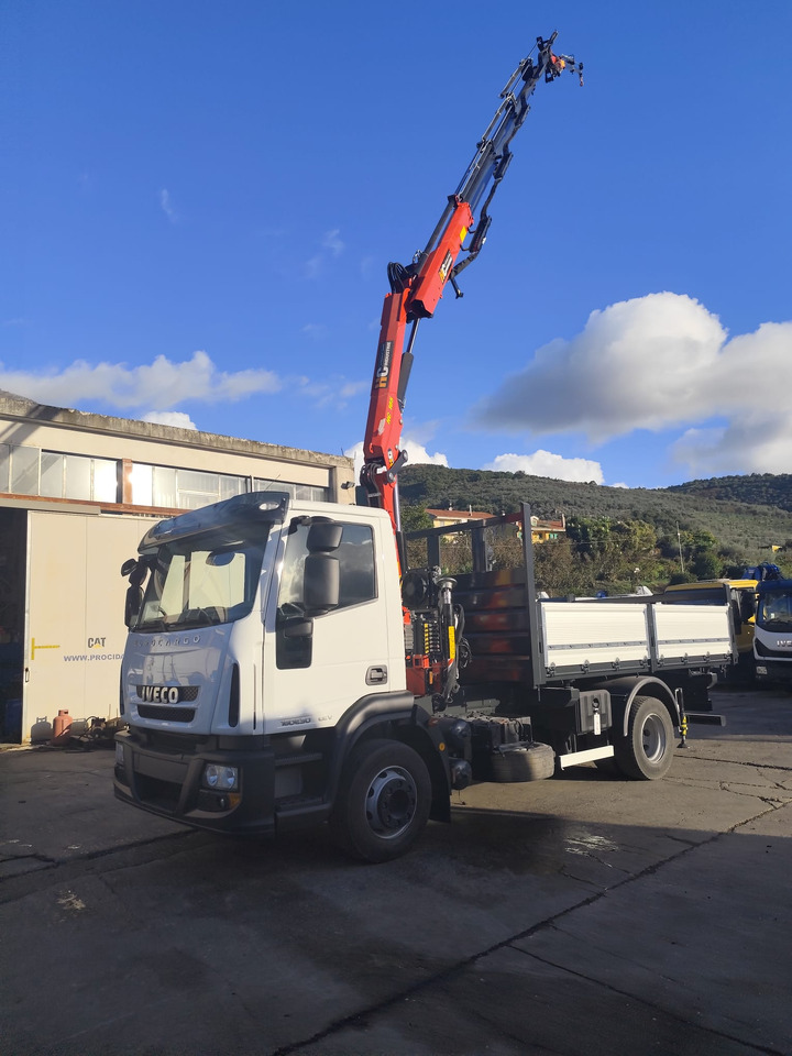 Crane truck IVECO EUROCARGO 160E30: picture 11