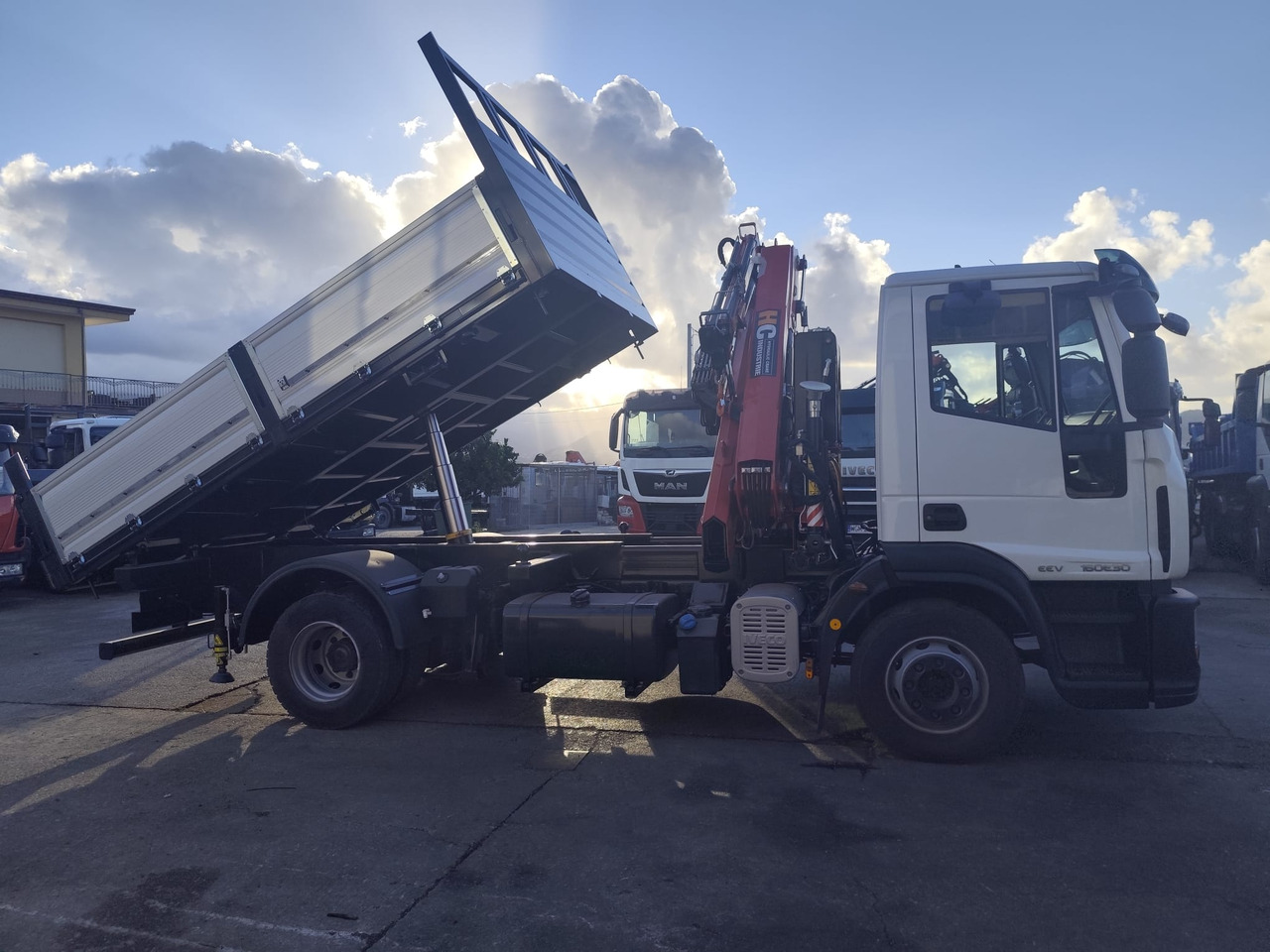Crane truck IVECO EUROCARGO 160E30: picture 37