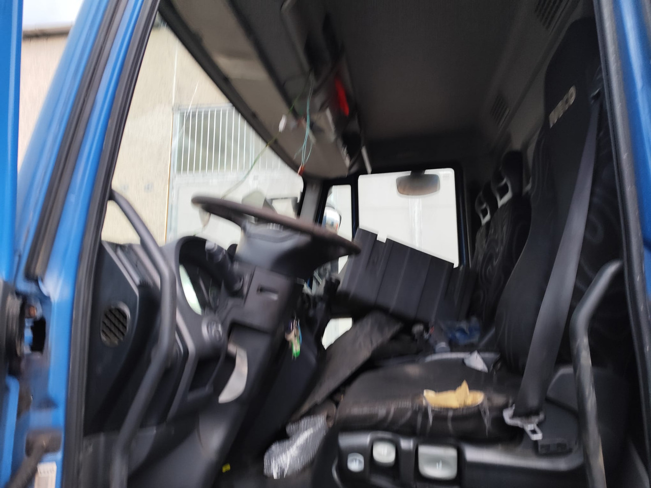 Cab chassis truck IVECO EUROCARGO 190EL28: picture 9