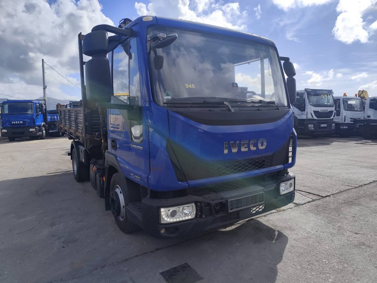 IVECO EUROCARGO 75-160 - Crane truck: picture 2 IVECO EUROCARGO 75-160 - Crane truck: picture 2