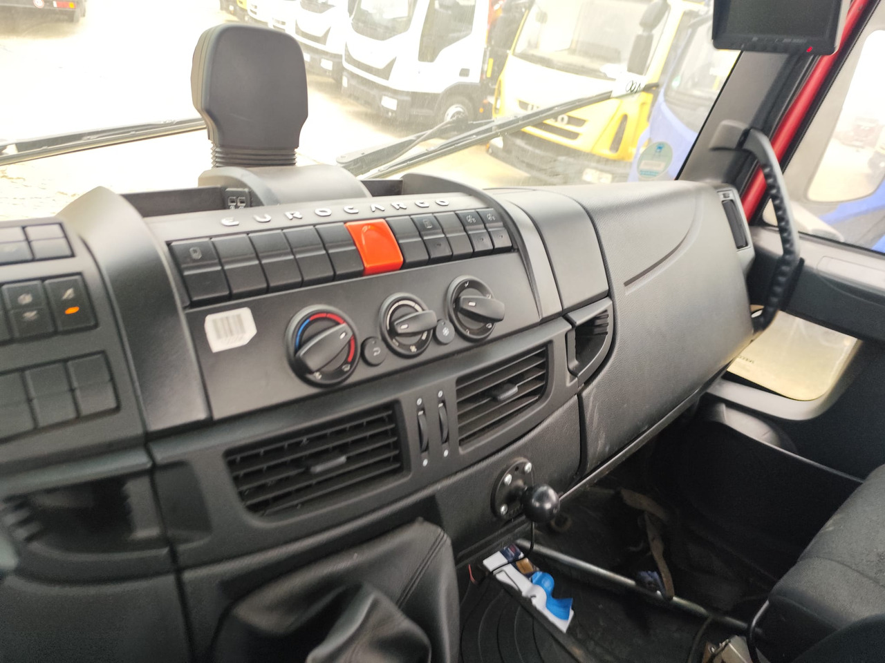 Tipper IVECO EUROCARGO 75-210: picture 49