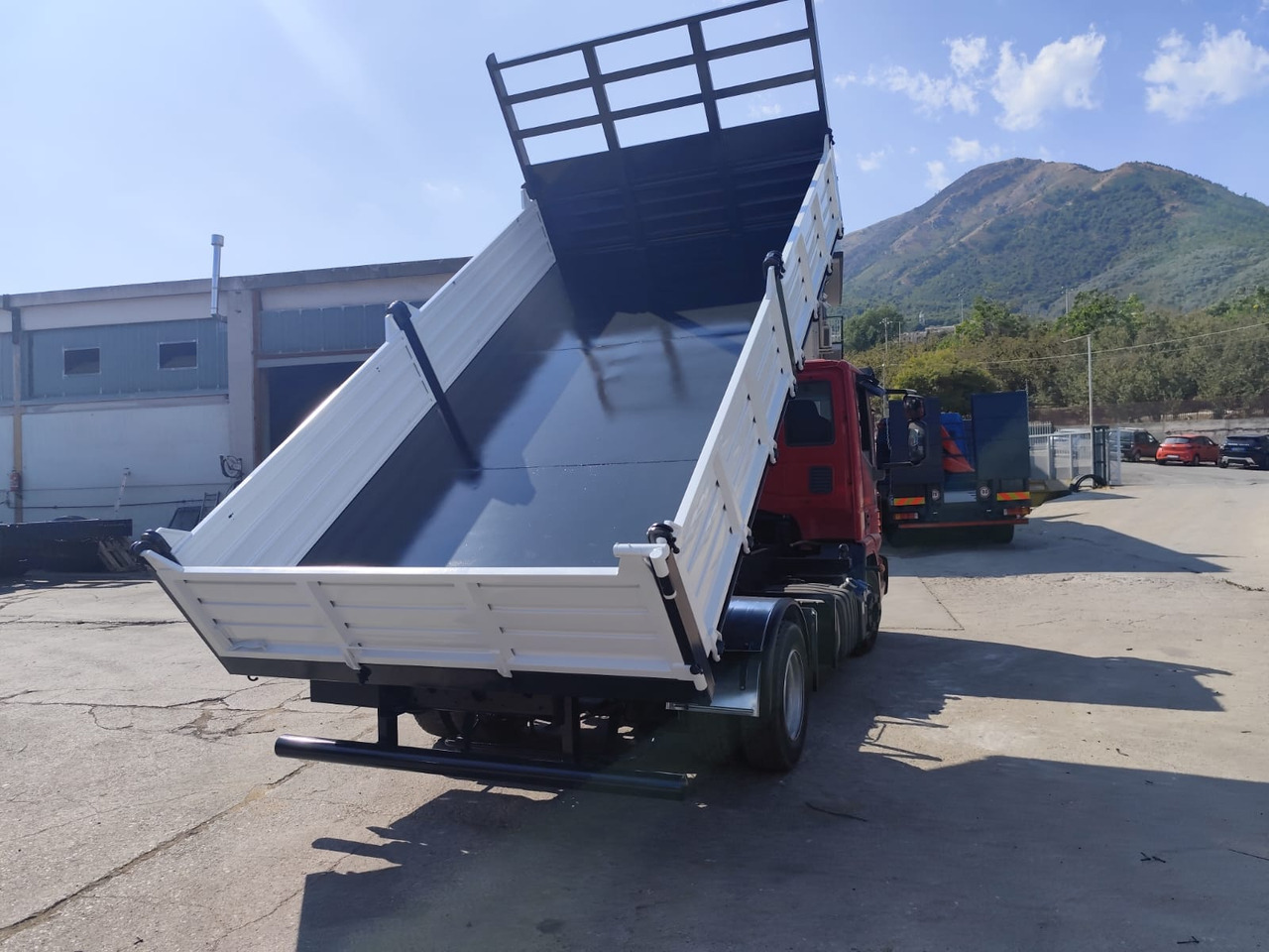 Cab chassis truck IVECO EUROCARGO 80-190: picture 43