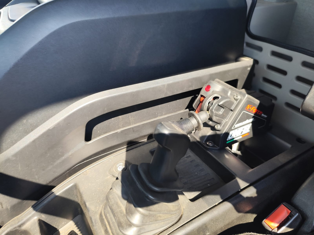 Cab chassis truck IVECO EUROCARGO 80-190: picture 28