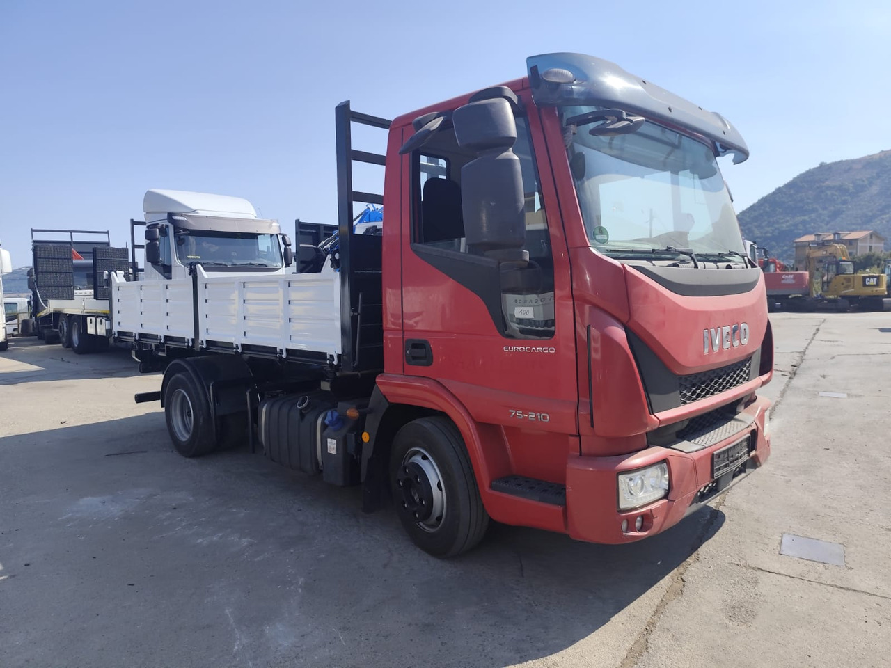 Cab chassis truck IVECO EUROCARGO 80-190: picture 13