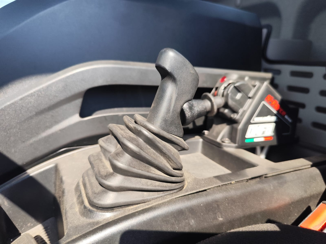 Cab chassis truck IVECO EUROCARGO 80-190: picture 27