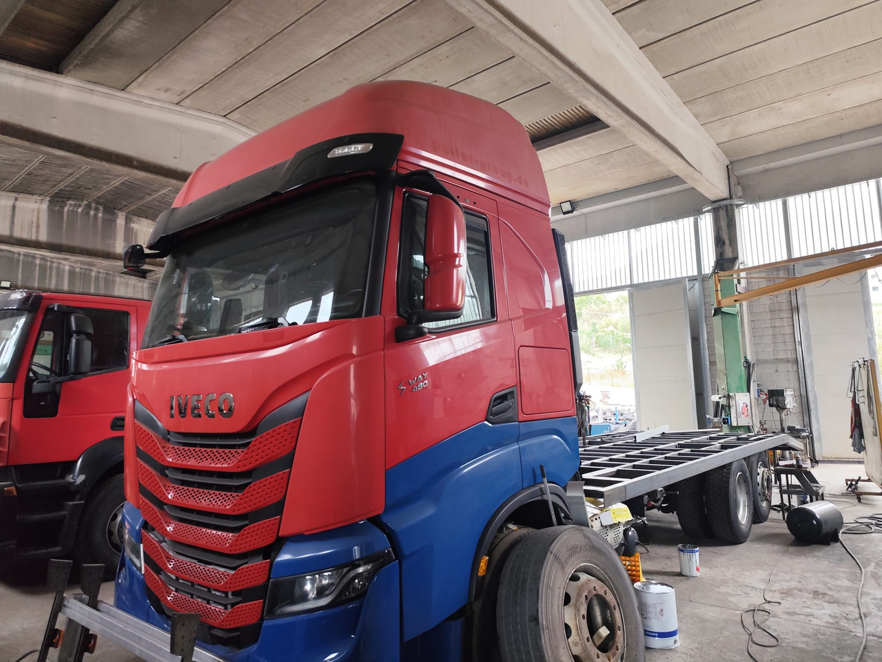 IVECO S-WAY AS260S48 Y - Dropside/ Flatbed truck: picture 5 IVECO S-WAY AS260S48 Y - Dropside/ Flatbed truck: picture 5