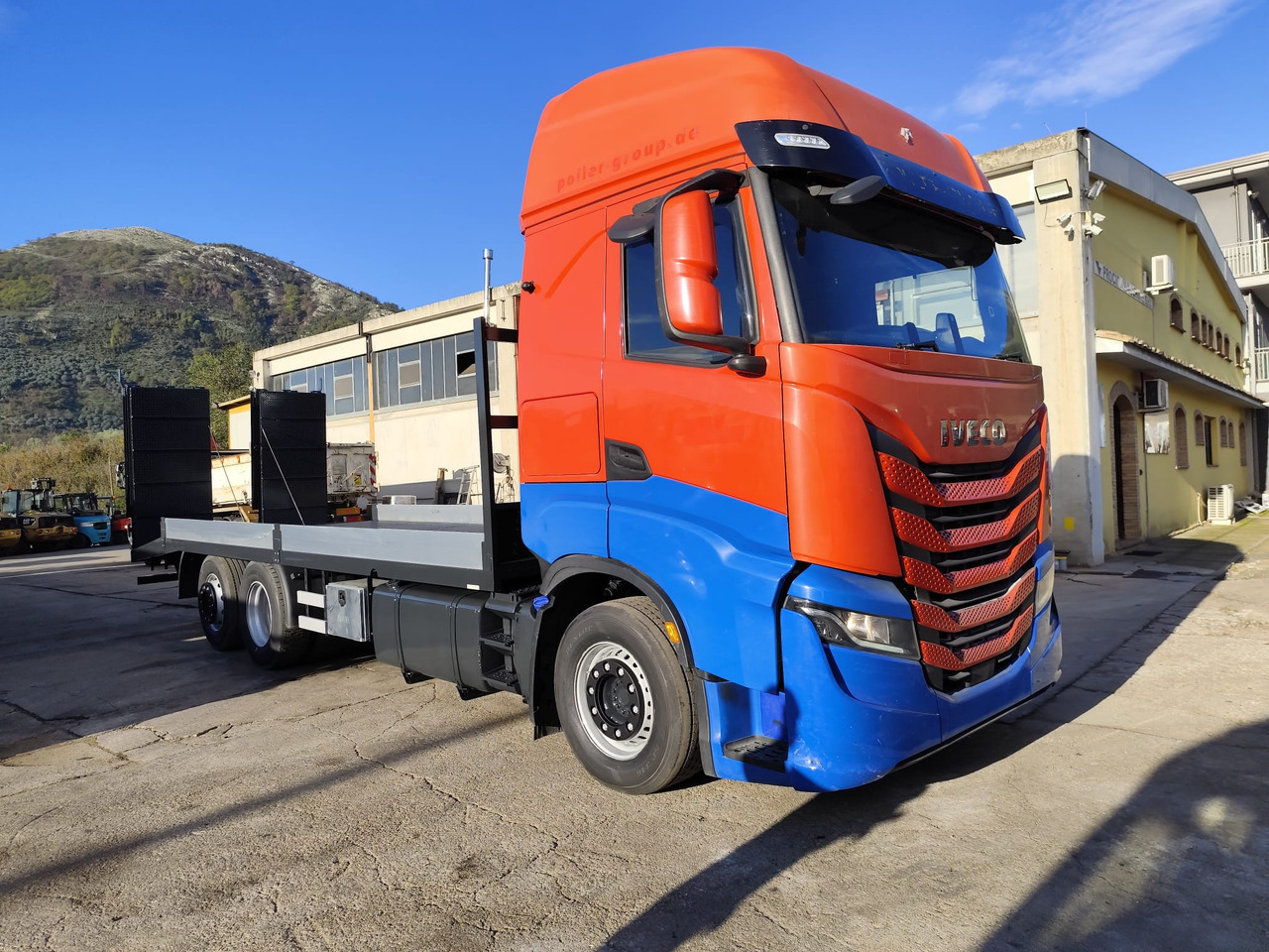 IVECO S-WAY AS260S48 Y - Dropside/ Flatbed truck: picture 2 IVECO S-WAY AS260S48 Y - Dropside/ Flatbed truck: picture 2