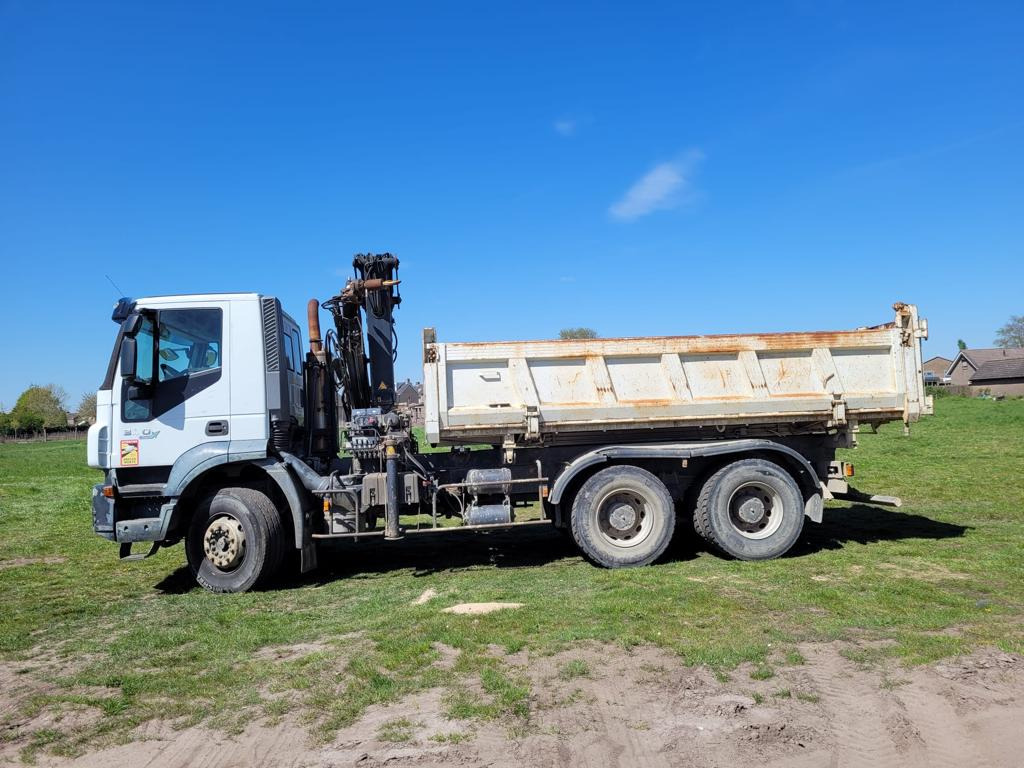 Crane truck, Tipper IVECO TRAKKER 260T36: picture 22 Crane truck, Tipper IVECO TRAKKER 260T36: picture 22