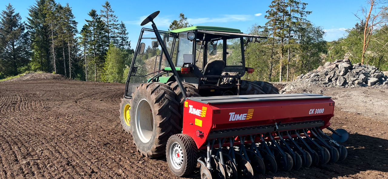 JOHN DEERE 1950 - Farm tractor: picture 5 JOHN DEERE 1950 - Farm tractor: picture 5