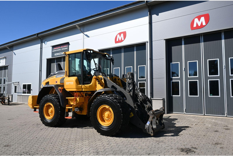Volvo L90H - Wheel loader: picture 5 Volvo L90H - Wheel loader: picture 5