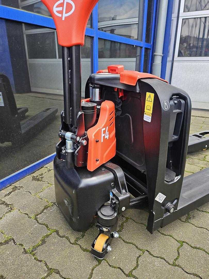 EP F4 - Pallet truck: picture 4 EP F4 - Pallet truck: picture 4