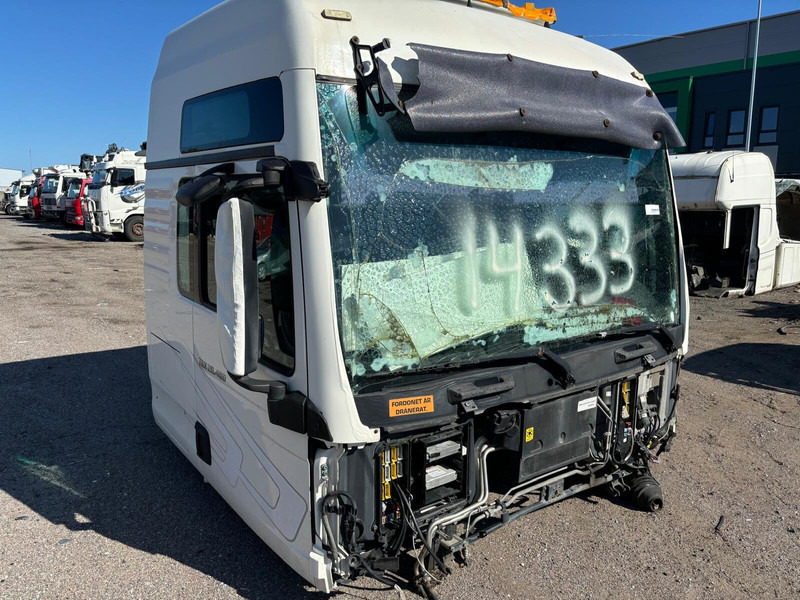 MAN F99L/R41 - Cab and interior: picture 2 MAN F99L/R41 - Cab and interior: picture 2