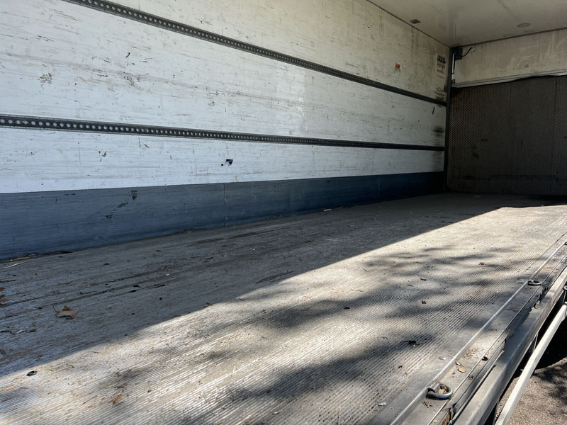 Box truck Volvo FL 290: picture 8