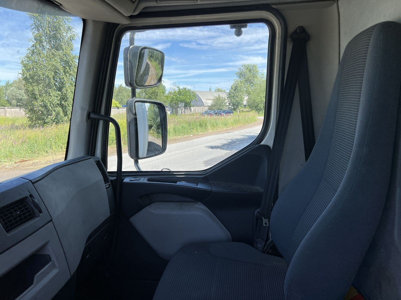 Box truck Volvo FL 290: picture 15