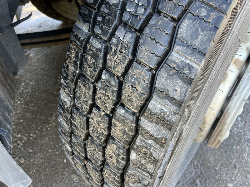 Box truck Volvo FL 290: picture 19