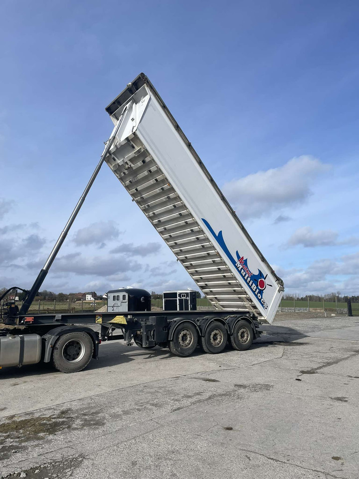 BENALU c39 leasing BENALU c39: picture 9 BENALU c39 leasing BENALU c39: picture 9